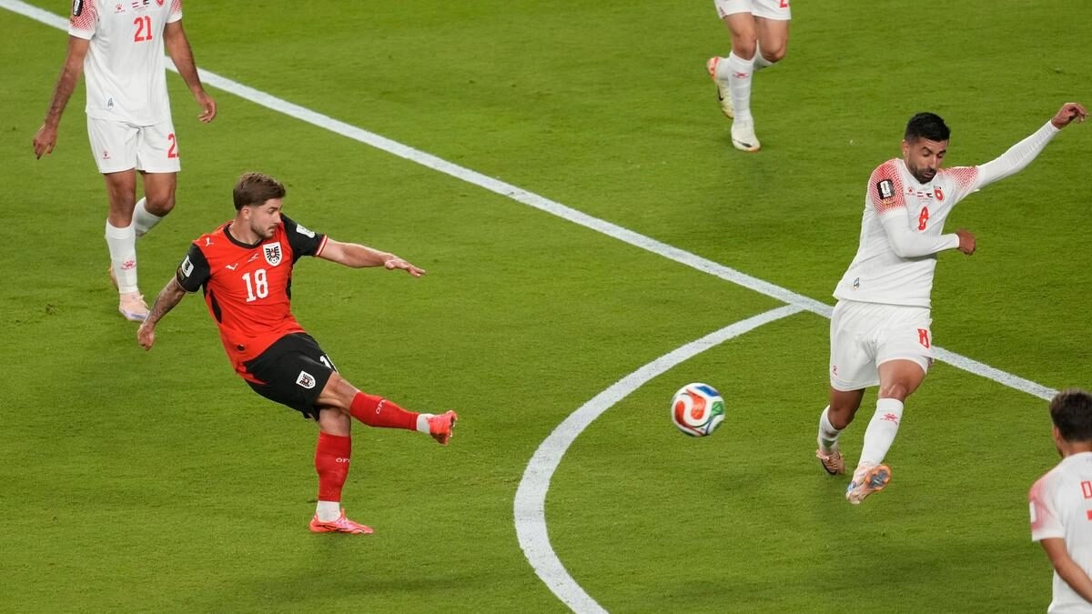 Áo và Algeria đang chia nhau vị trí thứ hai và thứ ba với cùng 3 điểm trong tay